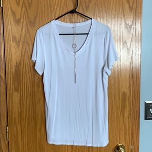 Medium V-neck T-shirt
